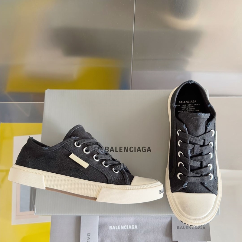 Balenciaga Low Shoes